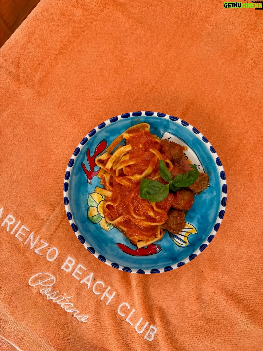 Sharmiela Mandre - 44.6K Likes - Sunsets   pasta = 🧡🧡🧡