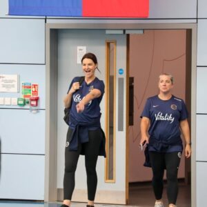 Sharni Layton Instagram - It's good to be back 🌹 ❤️