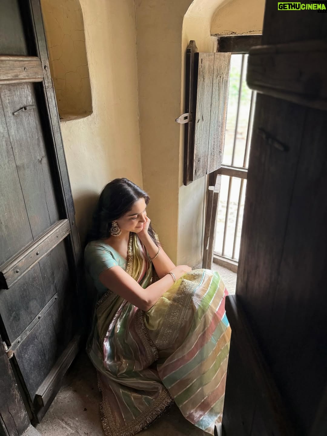 Sharvari Wagh - 748.2K Likes - बाप्पा मोरया! 😁✨
Happy Ganesh Chaturthi ~ श्री गणेश चतुर्थीच्या हार्दिक शुभेच्छा 🙏🏻🌼
Always my happpppiiessst during this time of the year!
May your days too be filled with love, laughter & lots of modaks!