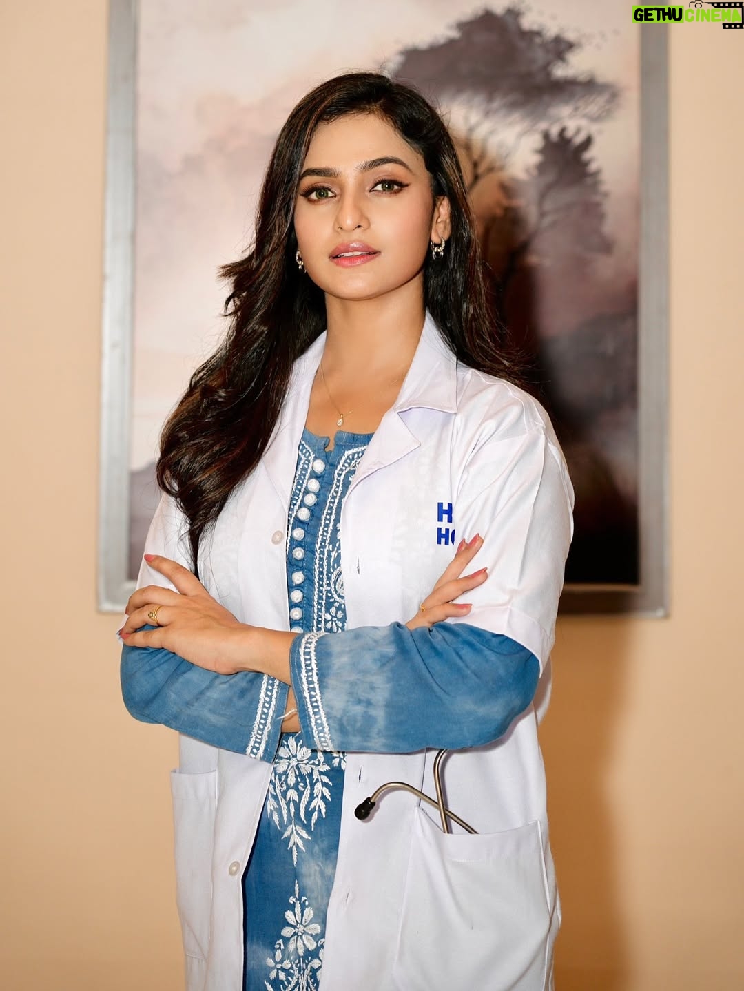 Sheetal Patra - 74.4K Likes - Happy Doctors’ Day to the real-life heroes…the ones with healing hands & caring hearts and who put others before themselves every single day! 🩺❤️
Watching my mentors heal not just with medicine, but with love, empathy, and unwavering strength… has been the most beautiful part of my MBBS journey!
It’s not just about becoming a doctor, it’s about becoming worthy of this responsibility.
Grateful, inspired, and humbled to be walking this path!!🙌
To every doctor out there, thank you for being the light in someone’s darkest hour! ✨🙏

#doctorsday #medico #futuredoctor #gratitude #inspiredtoserve