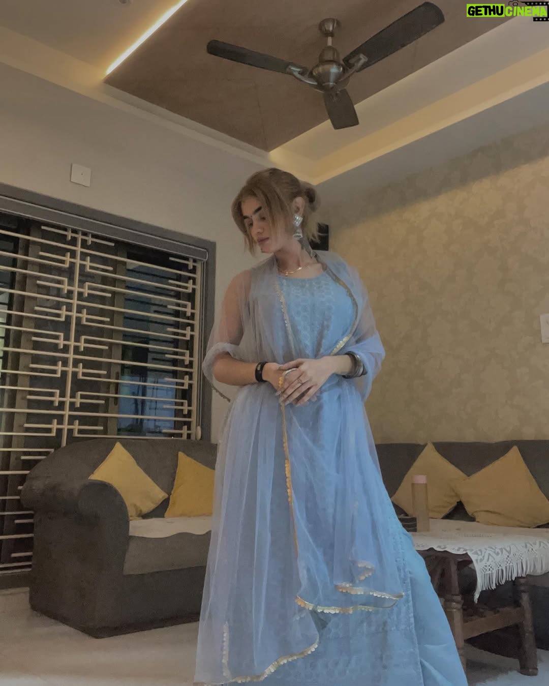 Shefali Bhavsar - 4.3K Likes - 🩵🦋