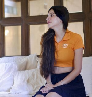 Shelle Sharma Instagram - Somewhere only we know 🪐🧡
.
.
.
.
.
.
.
.
.
.
.
.
.
.
.
.
.
.
.
#orange #black #ootd #vacation #greenery #nature #vintage #wooden #happy #okbye