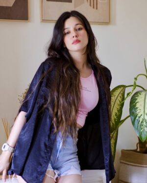 Shelle Sharma Instagram - learning to take things a bit slower
.
.
.
.
.
.
.
.
.
.
.
.
.
.
.
.
.
#bambooblonde #basics #weekend #ootd #zara #ootdfashion #basicstyle #happyday #goodhairday #hair #gshock #casio #okbie