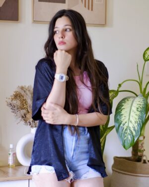 Shelle Sharma Instagram - learning to take things a bit slower
.
.
.
.
.
.
.
.
.
.
.
.
.
.
.
.
.
#bambooblonde #basics #weekend #ootd #zara #ootdfashion #basicstyle #happyday #goodhairday #hair #gshock #casio #okbie