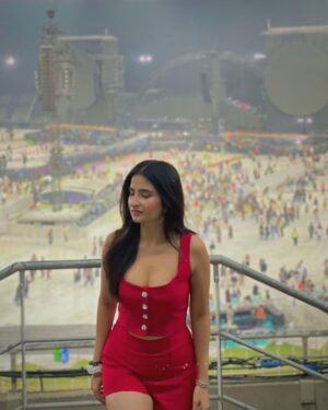 Sheran Ratnani Instagram - ✨🎶 Para-para-paradise
.
.
.
#coldplay #coldplayahmedabad #ootn #concertvibes #🧿