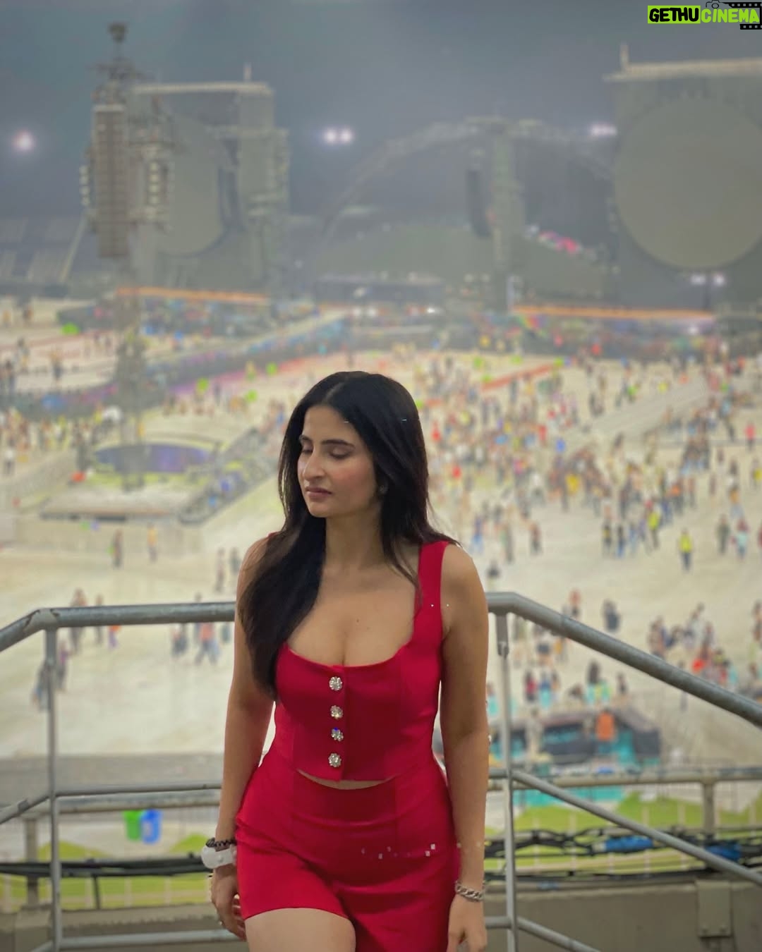 Sheran Ratnani - 9K Likes - ✨🎶 Para-para-paradise
.
.
.
#coldplay #coldplayahmedabad #ootn #concertvibes #🧿