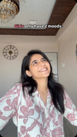Shifa Solanky Instagram - All my girlies unite🤝🏻🙂↔️
.
.
.
.
.
.
.
.
.
#reels #relateablereels #relateablecontent #relateableposts