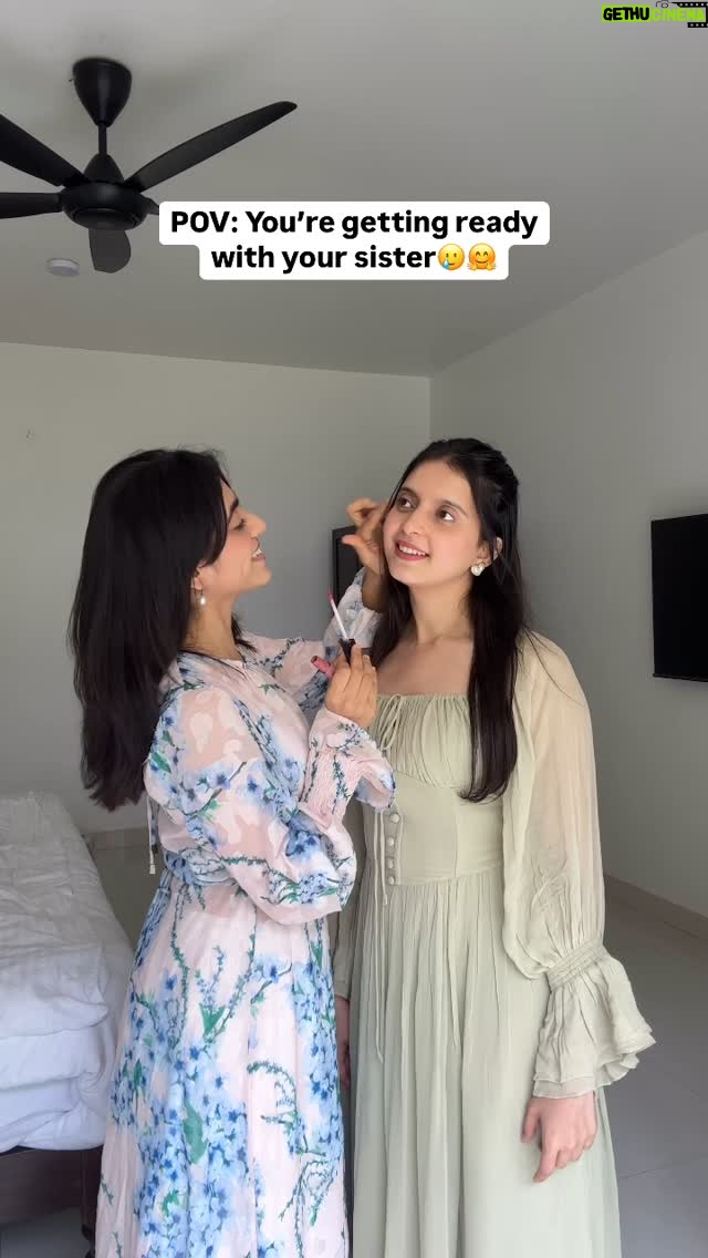 Shifa Solanky - 184.9K Likes - Tag your sister🫠
.
.
.
.
.
.
.
.
.
.
#reels #relateablecontent #relateableposts #relateablememes #sisterreels #sistervibes #tagyoursister