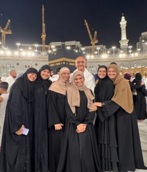 Shifa Solanky Instagram - My 2024 highlight was getting invited by Allah🤲🏻