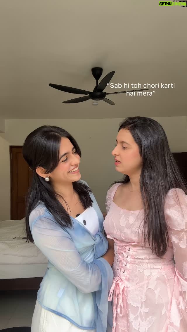 Shifa Solanky - 39.6K Likes - Tag your sister🤭
.
.
.
.
.
.
.
.
.
.
#reelsi̇nstagram #relateablecontent #relateableposts #relateablememe #tagyoursis #sisterreels