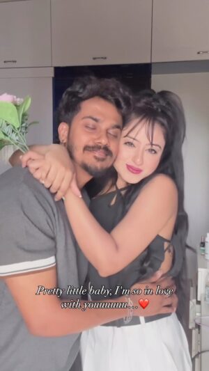 Shilpa Das Instagram - Pretty littleeee babyyyyy🫶❤️
.
.
.
.
.
#lipsync #instareels #trendingsongs #lovereels #love #couple #couplegoals❤ #cutevideos #reelsvideo #couplereels #boi