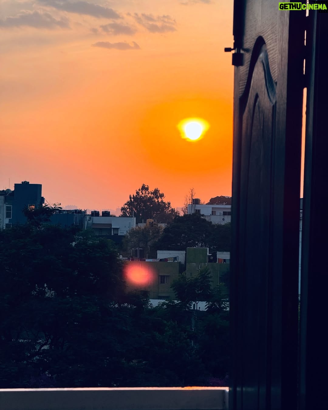 Shilpa Das - 1.5K Likes - Chasing sunsets and dreams all day everyday🤍✨