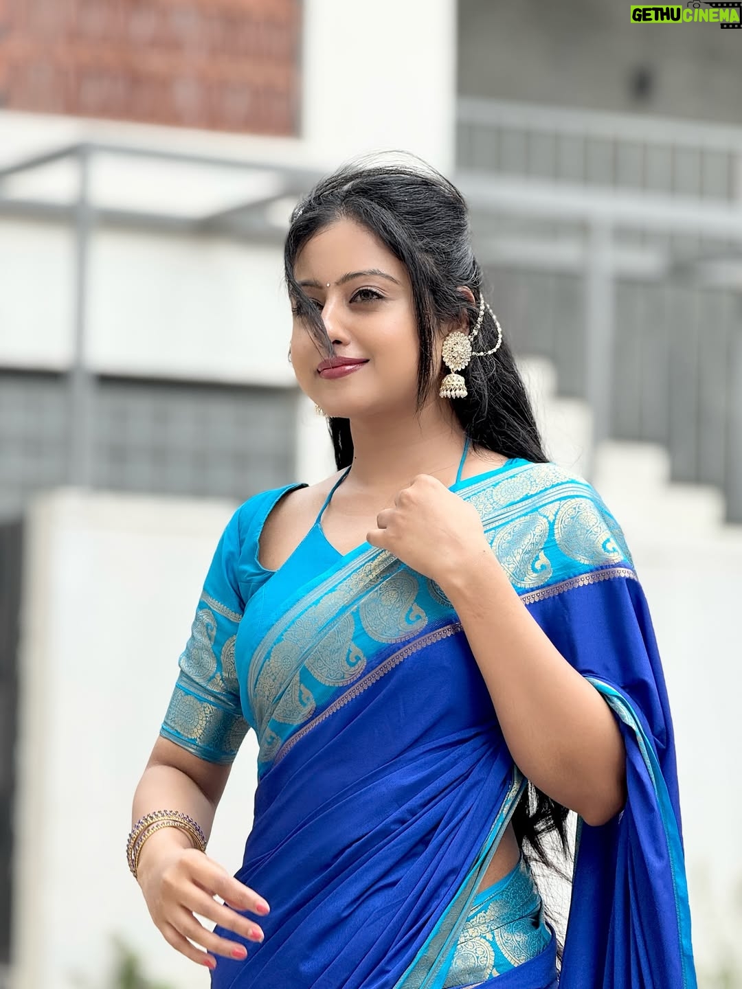 Shilpa Das - 2K Likes - 💙✨
.
.
.
.
.
.
.
.
#saree #karnataka #kannada #ethnicity #sareelove #blousedesigns #silksarees #traditional #post #tradition #traditionalwear #explorepage✨ #fyp