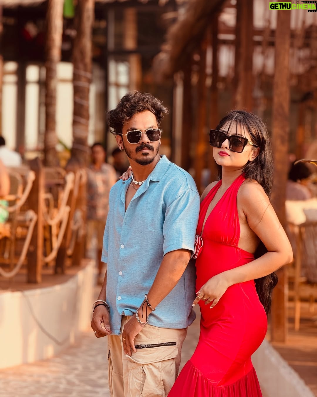 Shilpa Das - 2.1K Likes - Chasing sunsets together❤️Goa Diaries❤️
.
.
.

#goa #goabeach #beachclub #noah #beach #beachclubs #beach #goatrip #goadiaries