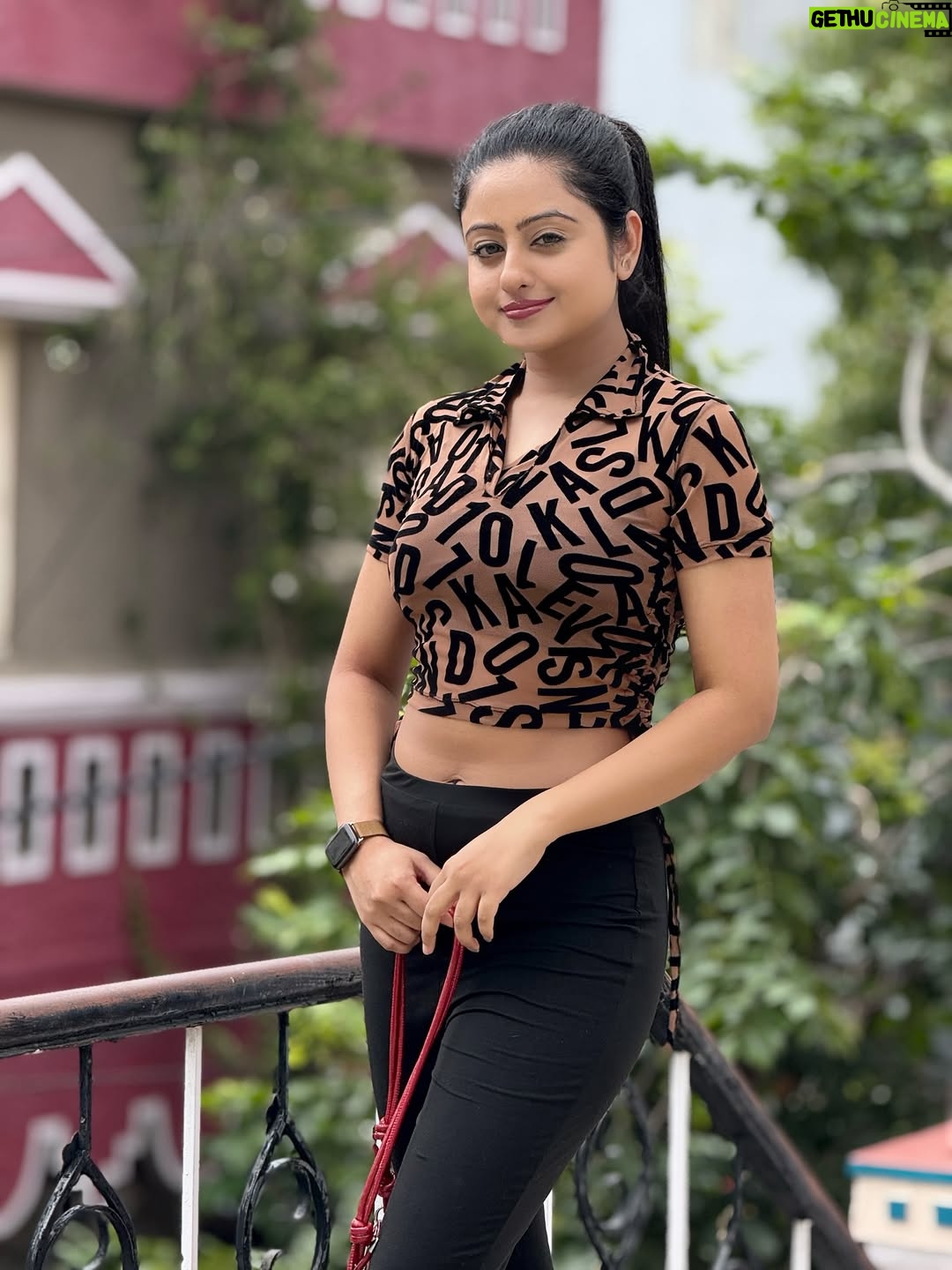 Shilpa Das - 4.9K Likes - 🤎🖤
#casualwear #karnataka #kannada #post #pic #casualoutfits #ootd #outfits #croptop #instapic #casualstyle #randomclick #traditionalwear #explorepage✨ #fyp