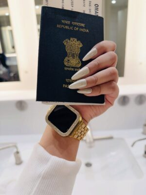 Shilpa Das Instagram - Catch flights and not feelings✈️❤️
.
.
.
.
#airport #airportfit #outfit #ootd #airportdiaries #travel #travelpic #travelphotography #travelgram