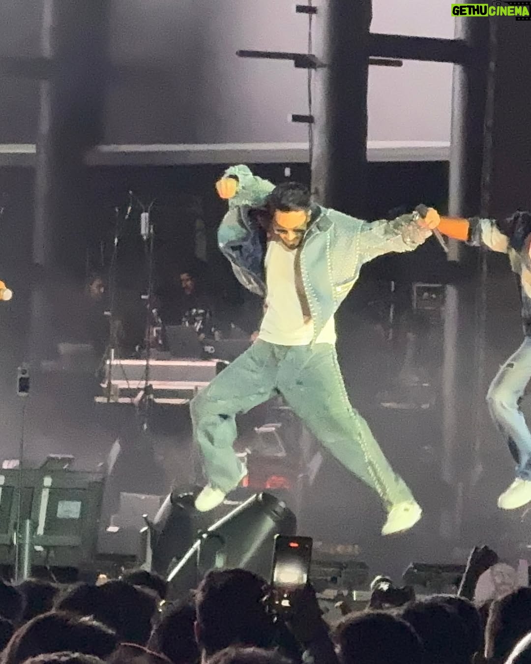 Shilpa Das - 1.3K Likes - The HUKUM World Tour concert was nothing short of pure madness — an unforgettable night to remember! The energy in the air, the incredible crowd, and the flawless vibe made it an experience like no other. @anirudhofficial ‘s electrifying presence lit up the stage, and every song hit differently — a true celebration of music and passion. We danced like no one was watching, screamed our lungs out, and soaked in every moment. One more bucket list item checked off in the most epic way possible! Could I have asked for a better 1st concert that I could attend!!!!!
#hukumworldtour #hukum #anirudh #anirudhconcert #bengaluru #bengaluruconcert #concert #anirudhravichander