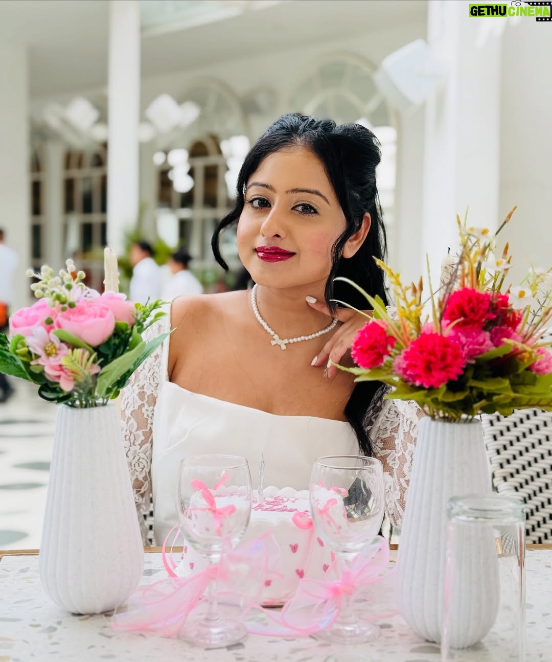 Shilpa Das - 2K Likes - Glowing n growing❤️🫶Bday 2025❤️✨
#birthday #birthdaypost
