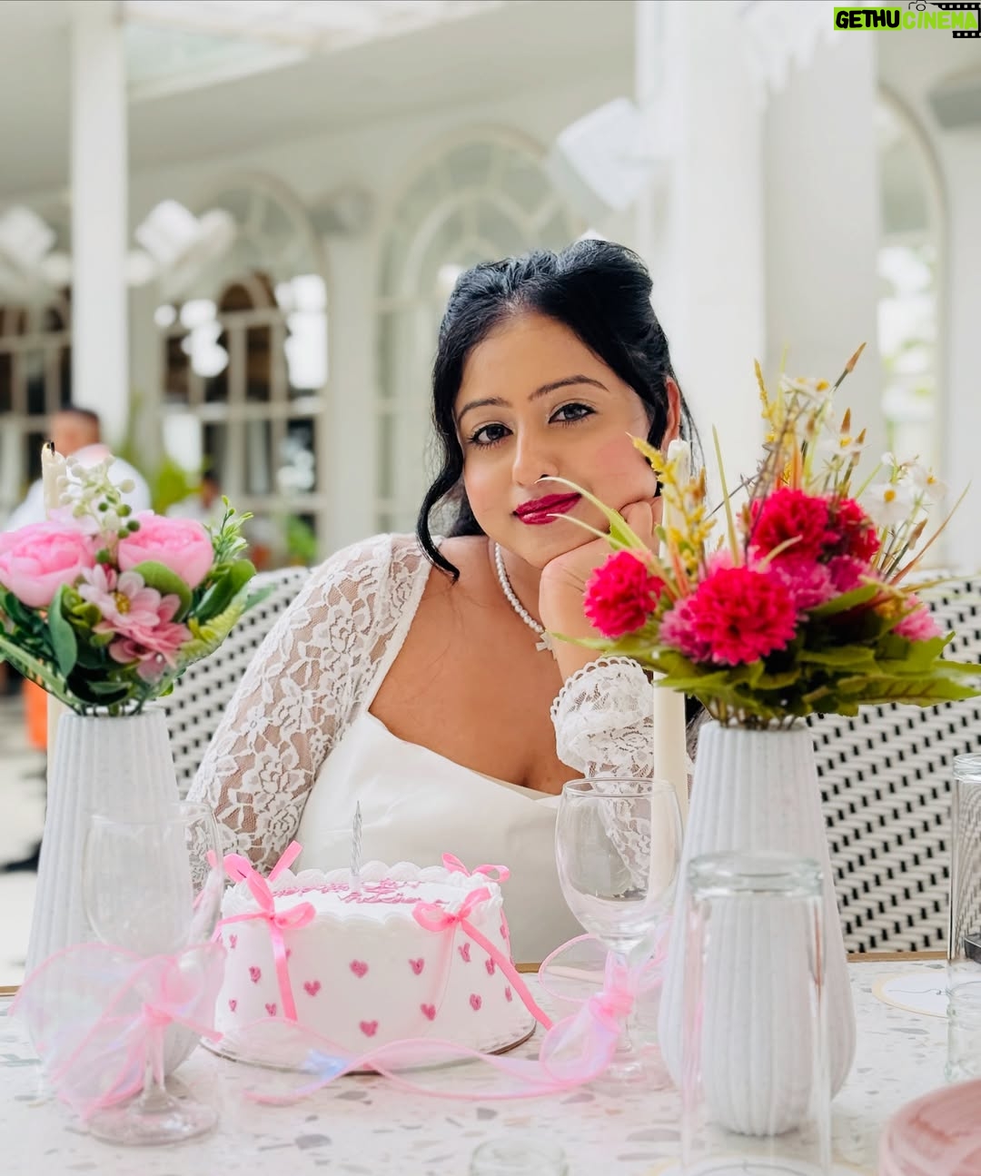 Shilpa Das - 2K Likes - Glowing n growing❤️🫶Bday 2025❤️✨
#birthday #birthdaypost