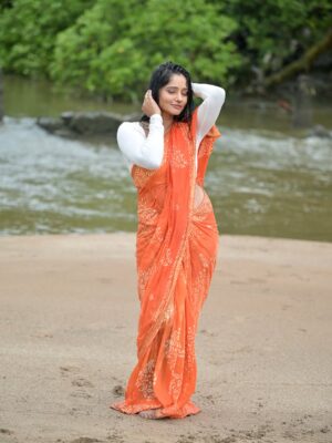 Shilpa Thakre Instagram - ą¤
ą¤§ą„ą¤° मन ą¤ą¤¾ą¤²ą„ āØšø
šø : @bhushan__tandel @indofest__
Saree by : @rupali.kanchi.12
Styled by : @stylewithshivu
.
.
.
#shilpathakre #expressionqueenšø #saree #orange #instapic #instagram #instamood #trend #trendingnow #trendingsongs #trending #picoftheday