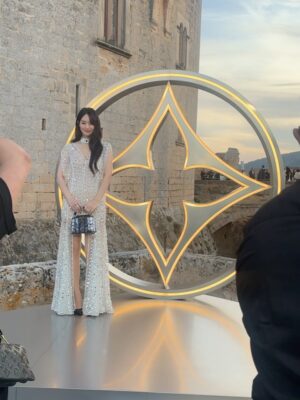 Shin Min-a Instagram - @louisvuitton #LVHighjewelry 💎