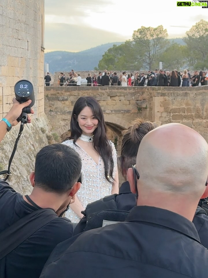 Shin Min-a - 635.4K Likes - @louisvuitton #LVHighjewelry 💎