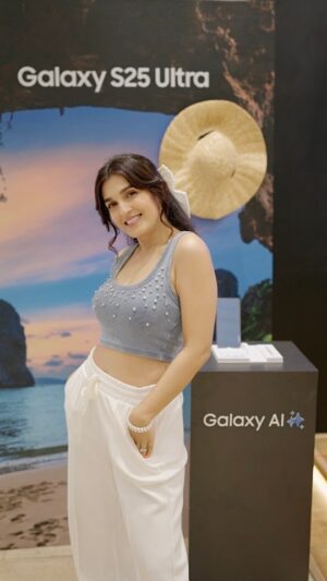 Shiny Doshi Instagram - Capture the moment like no other! Get your hands on a Galaxy S25 Ultra, snap your best shots and win a dream trip. Hurry! Contest ends July 6, 2025. Available at select Samsung Experience Stores. Visit today! T&C apply.

#Ad
#ultramoments
#galaxys25ultra
#samsungindia
