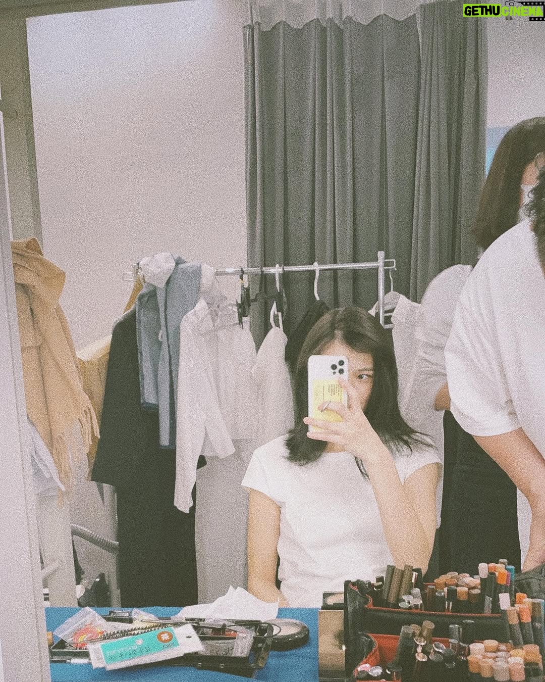 Shiori - 1.4K Likes - 毎日更新がんばろって思って６日目🥸笑