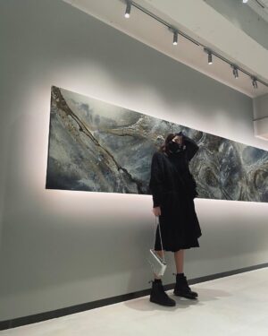 Shiori Instagram - 最近はちょっと濃いめのメイクが流行ってる（自分の中で）