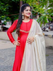 Actress Shiva Jyothi HD Photos and Wallpapers October 2025