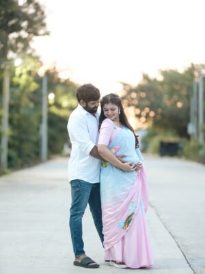 Shiva Jyothi Instagram - bless చేసిన ప్రతిఒక్కరికి Thak you 💕💕💕🧿🧿🧿

saree & blouse @pranshi_label 💕

clicks @thehashtag_photography 💕

#ɴᴇᴡᴘᴏsᴛ #blessed #thankyou #momtobesoon🤰🏻❤️ #fathertobesoon❤️❤️ #babyontheway❤️