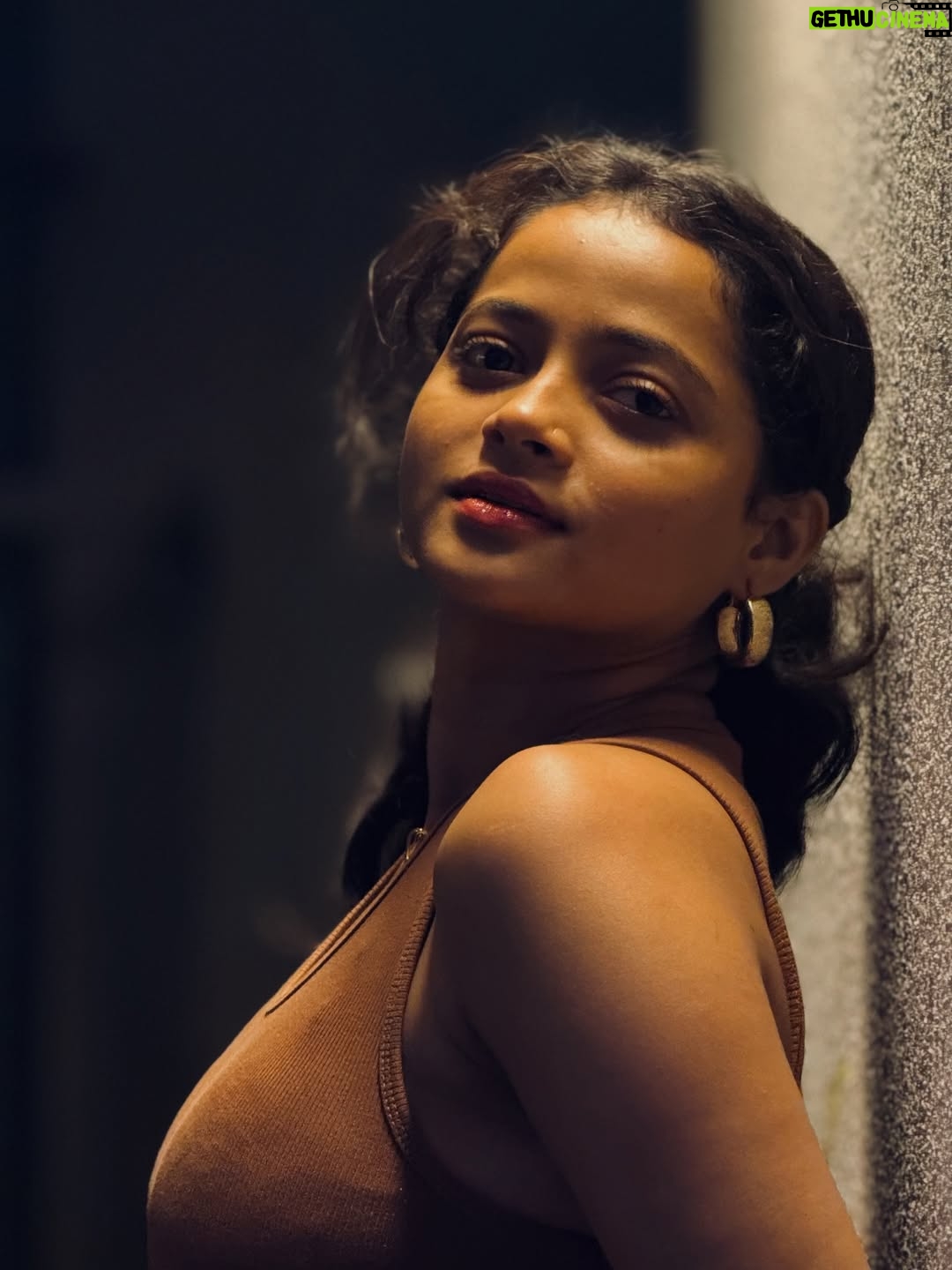 Shivali Parab - 51.7K Likes - Chipkali 🦎 
.
#shivaliparab #kalyanchichulbuli #love