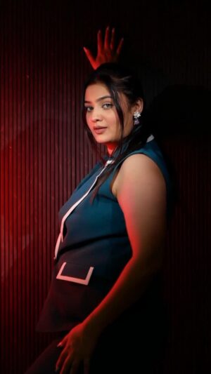 Shivangi Jindal Instagram - Late for the trend but here i am ā¤ļø