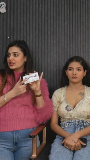 Shivangi Jindal Instagram - Comment lashes .!
If you want to know the version .
Amazing lashes from @weshowbeauty ā¤ļø
.
(Lashes , makeup, makeupartist, product, product recommendation)
#faridabad #faridabadmakeupartist #trending #viral #makeupartist #shivangijindal #shivangijindalmakeover