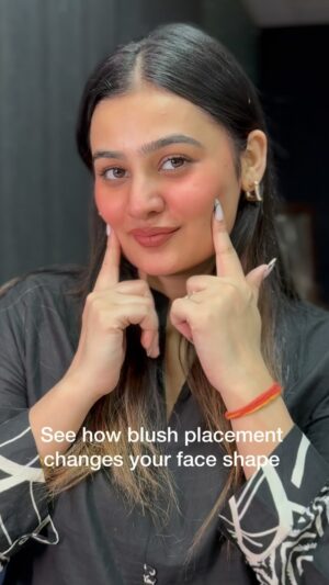 Shivangi Jindal Instagram - Blush placements that will boom your makeup game .š«¶š»
Join our upcoming 1 month basic to advance makeup course to learn the latest makeup techniques and creating the flawless base .
For queries : 96548 00050 , 93548 86468
#nofilter #faridabadmakeupartist #faridabadmakeup #transition #transitionreels #viral #trending #makeupartist #makeupeducator #love
( makeup inspiration , makeup artist, educator, blush placement , blush technique)