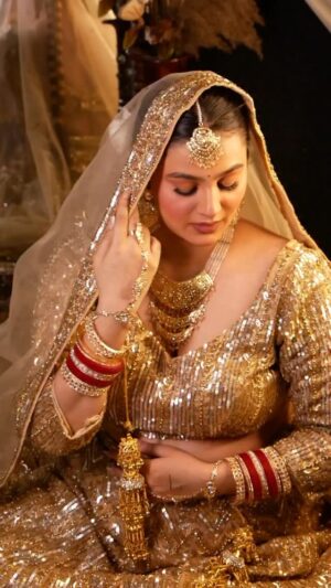 Shivangi Jindal Instagram - Subtle makeup inspo for day weddings or anad karaj look .!
The royal bride š«¶š»
Join our upcoming 1 month basic to advance makeup course to learn the latest makeup techniques and creating the flawless base .
For queries : 96548 00050 , 93548 86468
#nofilter #faridabadmakeupartist #faridabadmakeup #transition #transitionreels #viral #trending #makeupartist #makeupeducator #love #subtlemakeup #sikhbride
( makeup , bridal , indian bridal , anand karaj bridal, subtle makeup , makeup inspo , hairstyle, hair inspiration )
#royalbride #subtlelook #elegant #indianbridalmakeup #faridabadmakeupartist #shivangijindalmakeover #shivangijindal #trendingreels #viral