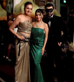 Shivangi Kohli Instagram - A masquerade done right 🎭
Wearing: @labelnishthabansal