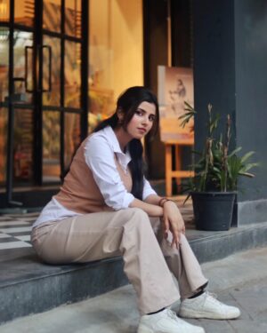Shivani Bewal Instagram - One love is all we need 💌
.
.
.
.
.
.
.
#ootd #outfitoftheday #picoftheday #photooftheday #instalike #instalove #instafeed #instafollow #new #explore #explorepage #explore #exploremore #foryou #photoholic #trending #instagrammers #whatiwore #bebetter #love #lookbook #musthave #instagram