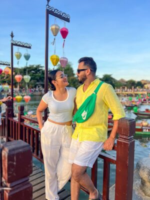Shivani Divkar Instagram - Still can’t believe how it all began. 💫❤️
.
#love #ourlovestory #lovestory #couplegoals💑 #dating #lovers #girlfriend #boyfriend #husband #wife #husbandwife #married
