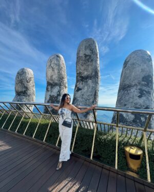 Shivani Divkar Instagram - Wherever we go, we go with love ♥️
.
#travel #family #love #happy #vietnam #travelblogger #travelling #holiday #travelphotography #family #vietnamtravel #banahills #goldenbridge