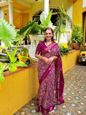Shivani Divkar Instagram - ~तय~
#Tay #Day1 #parvati #gauri #ganesha #mahadeva #shankar #festive #festivevibes #festiveseason #chaturthi #chaturthispecial❤️ #saree #sareesofinstagram #maharashtra #maharashtrian  #marathimulgi❤️ #Goa #goabeyondbeaches #goadiaries #sareefashion #sareelove❤️ #sareeofinstagram #sareeblousedesigns
