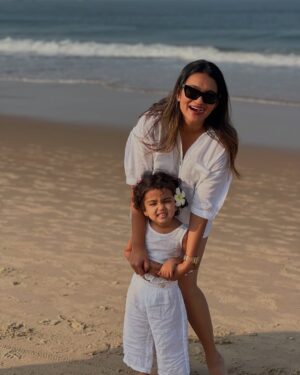Shivani Divkar Instagram - Happy Mother’s Day, Aaie🥹😍
I love you 5🖐️♥️
Mmmuuaahhhh😘
#awwmaira #babiesbeingbabies #babiesofinstagram #babieswithstyle #toddlersofinstagram #toddler #motherdaygift #motherdaughterbond #motherdaughterlove #motheranddaughter #love