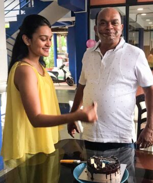 Shivani Divkar Instagram - Happy birthday my cutie ❤️ 
It’s been 4 years without your hugs, your laugh, your silly jokes… and yet you’re with me in everything I do. No one can ever fill your place, daddy. You’ll always be my hero, my heart, my home. ILOVEYOU🔒❤️‍🩹
#daddydaugther #fatherslove #septemberbabies