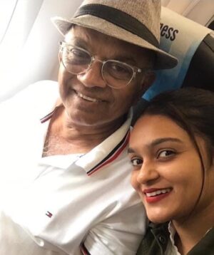 Shivani Divkar Instagram - Happy birthday my cutie ❤️ 
It’s been 4 years without your hugs, your laugh, your silly jokes… and yet you’re with me in everything I do. No one can ever fill your place, daddy. You’ll always be my hero, my heart, my home. ILOVEYOU🔒❤️‍🩹
#daddydaugther #fatherslove #septemberbabies