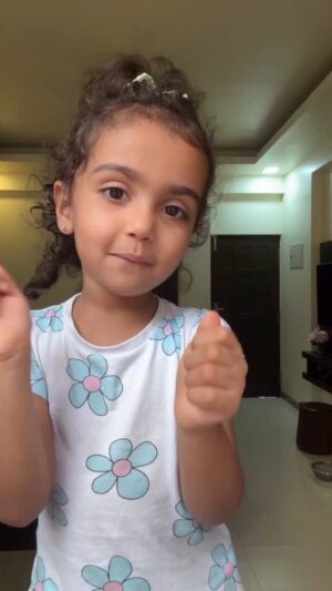 Shivani Divkar Instagram - Grrr 🦁 I’m tiny but fierce 😉🔥
.
#awwmaira #babiesofinstagram #fashion #babyfashion #babygirl #outfitinspo #trending #treandingreels #trendingnow #grr #damnungrr #fashionstyle #styleicon #kidsfashion #kidinfluencer