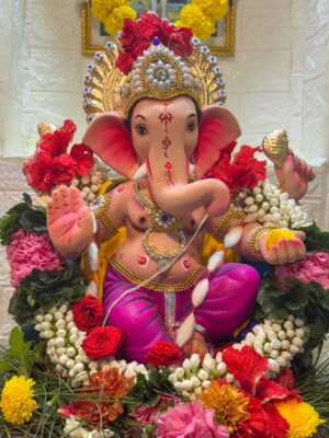 Shivani Divkar Instagram - 🌸Ganesh Chaturthi🌸
📍 Cuncolim
A tradition we cherish every year.
Celebrating this beautiful festival with the entire Pai Kakode family 💛
Wishing you all a very blessed and joyful Ganesh Chaturthi ✨🙏 
May Bappa bring happiness, love and togetherness to every home. 🏠 ❤️
#ganesha #ganeshchaturthi #ganpatibappamorya #ganeshotsav #ganesha🙏 #ganpati #gannubappa #jointfamily #traditional #family #happiness #festive #festiveseason #festivevibes