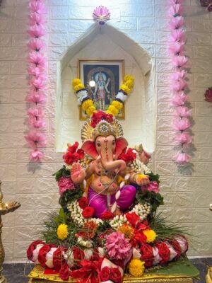 Shivani Divkar Instagram - 🌸Ganesh Chaturthi🌸
📍 Cuncolim
A tradition we cherish every year.
Celebrating this beautiful festival with the entire Pai Kakode family 💛
Wishing you all a very blessed and joyful Ganesh Chaturthi ✨🙏 
May Bappa bring happiness, love and togetherness to every home. 🏠 ❤️
#ganesha #ganeshchaturthi #ganpatibappamorya #ganeshotsav #ganesha🙏 #ganpati #gannubappa #jointfamily #traditional #family #happiness #festive #festiveseason #festivevibes