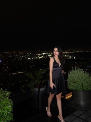Shivani Pancholi Instagram - City lights, Nobu nights 🥂✨🖤🏙️