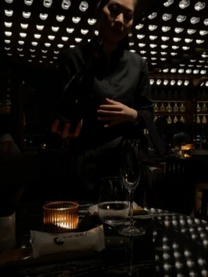 Shivani Pancholi Instagram - City lights, Nobu nights 🥂✨🖤🏙️