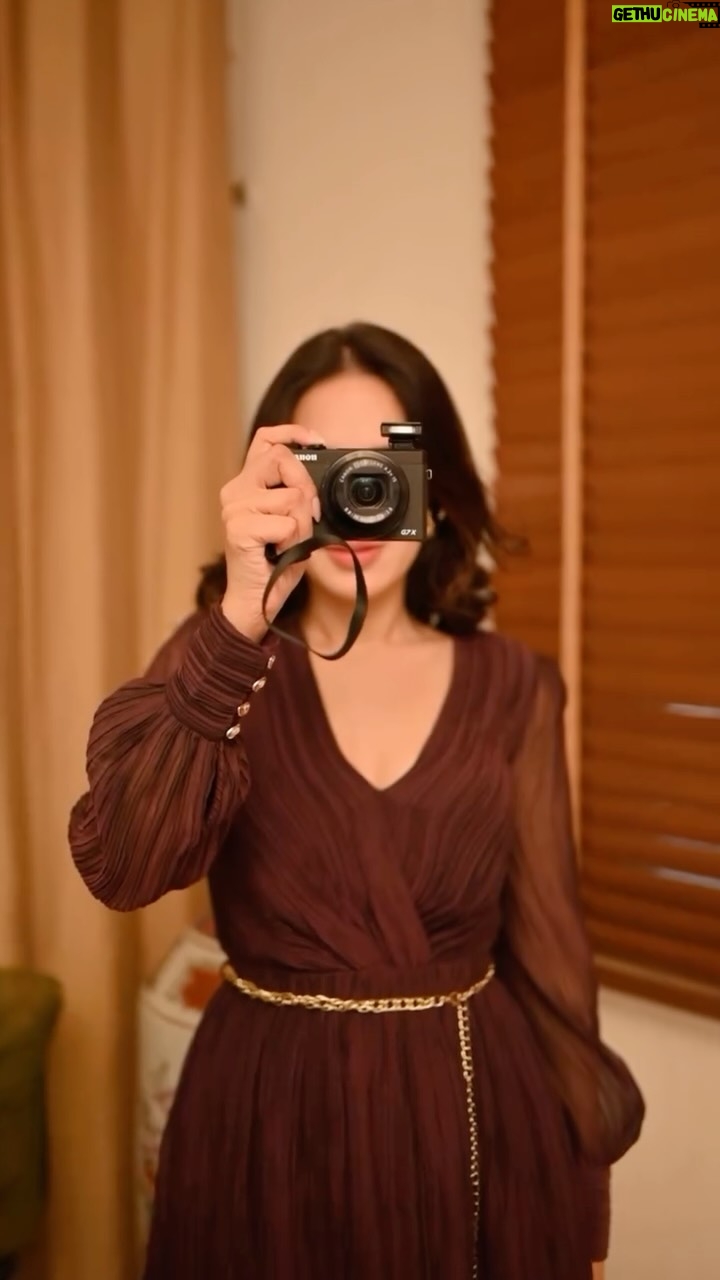 Shivani Pancholi - 179 Likes - Flirty, flowy & all things wine ✨ these hues have my heart @forevernew_india
